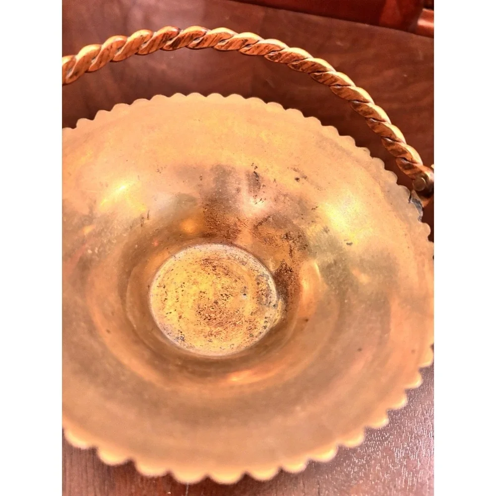 Vintage Solid Brass Basket Bowl Twisted Handle Scalloped Edge Pedestal